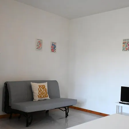 S075 - Sirolo, Bilocale Con Giardino E Garage In Centro