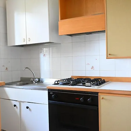 S075 - Sirolo, Bilocale Con Giardino E Garage In Centro * 锡罗洛